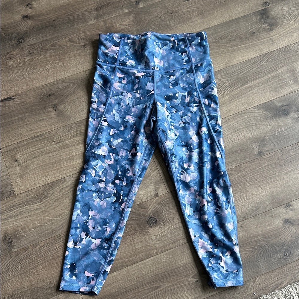 Gap Fit Blackout Blue Patterned Leggings